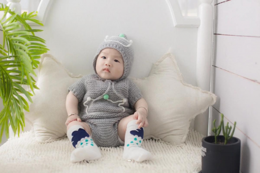 敦煌宝宝眼窝发青